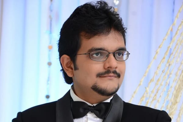 Alumnus Prakarsh Jain